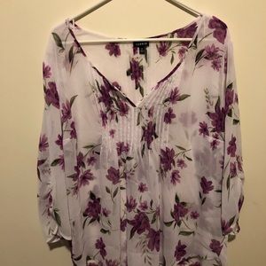 Light Torrid blouse- white with flowers